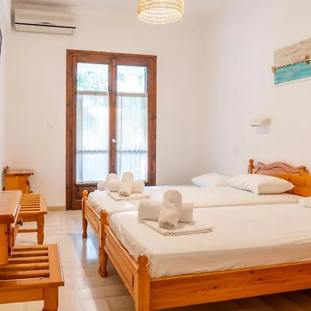 Aparthotel Spartias