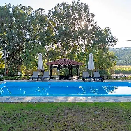 Spartias Aparthotel 3*